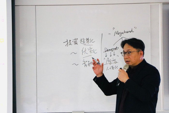 109.10.17 EMBA產業分析專題演講 劉宗聖 教授 「智能投資之現況與展望」圖片