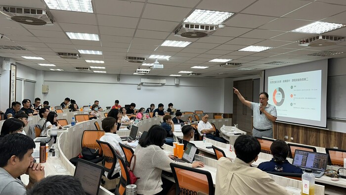 115.09.26 EMBA課程演講-新創企業前景分析 悍草健身集團 創辦人 林紀甫圖片